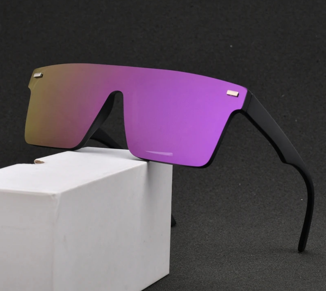 Strapt Shades
